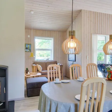 Fredegaest - 700m From The Sea In Ne Jutland By Interhome Holiday home Hals
