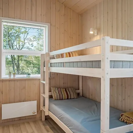 Fredegaest - 700m From The Sea By Interhome Hals
